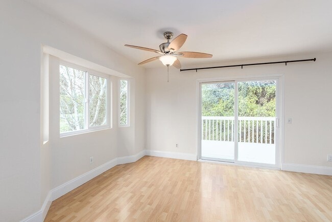 Building Photo - 3bd/2ba Single Story Vista Home With A/C