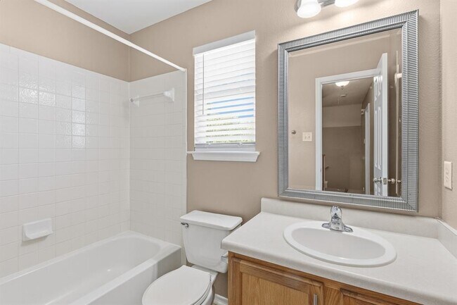 Building Photo - 115 Teasley