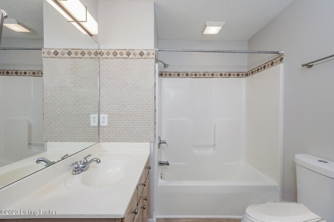 Building Photo - 4218 Willowview Blvd