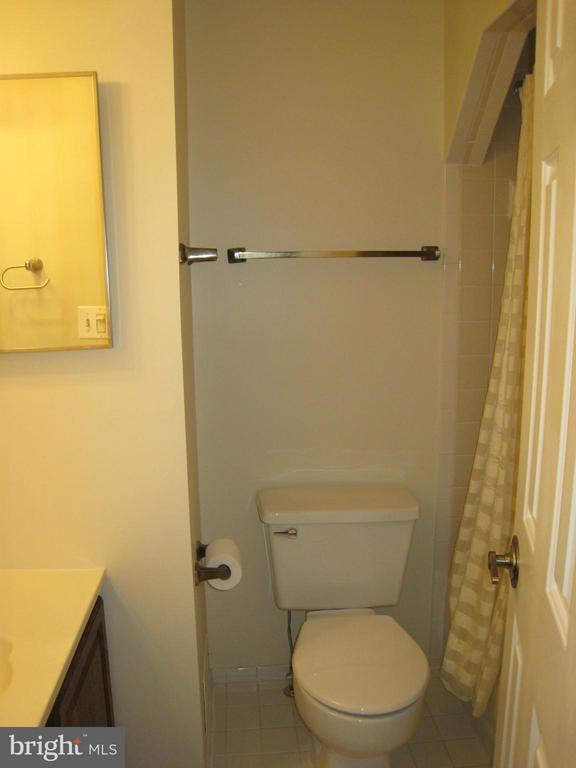 Building Photo - 4535 Sawgrass Ct
