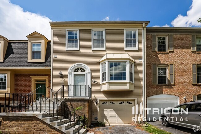 Building Photo - 14647 Cambridge Cir