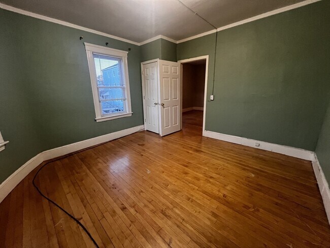 Building Photo - 55 Vernon St