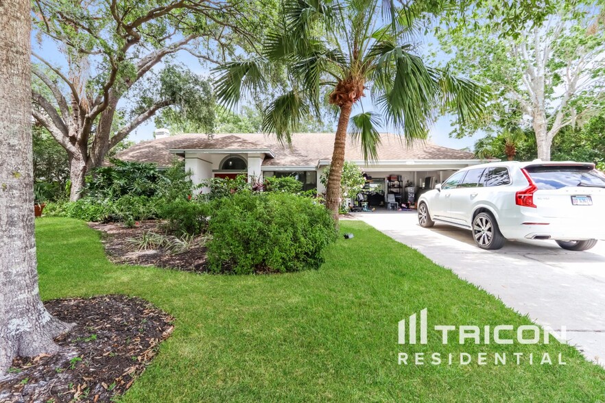 Primary Photo - 16147 Vanderbilt Dr