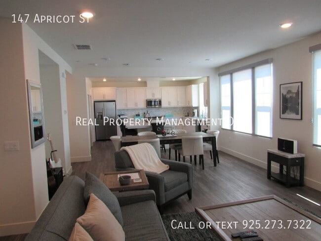 Building Photo - 147 Apricot St