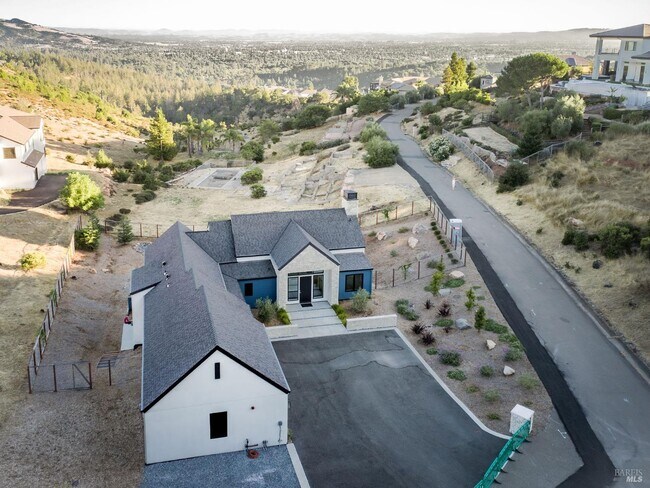 Building Photo - 3842 Horizon View Way