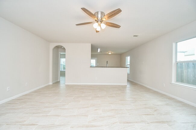 Building Photo - 17119 Hawks Landing Dr