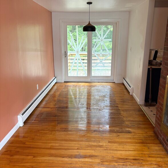 Building Photo - 15 Acer Heights Rd