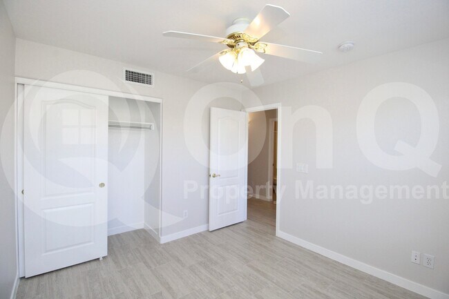 Building Photo - 22633 N Hance Blvd