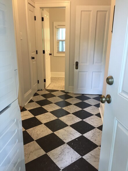 Back Hallway-Entrance - 56 Clarence Ave SE