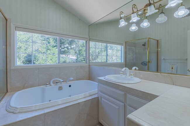 Building Photo - 17967 Berta Canyon Rd