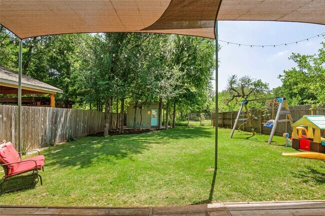 Building Photo - 9505 Southwick Dr