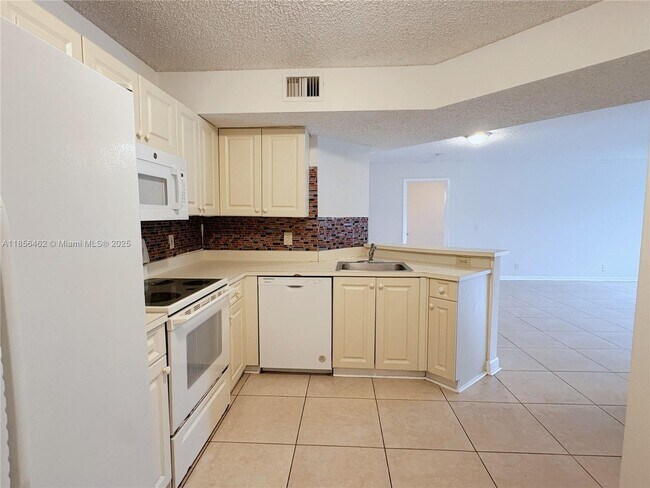 Building Photo - 9055 Wiles Rd