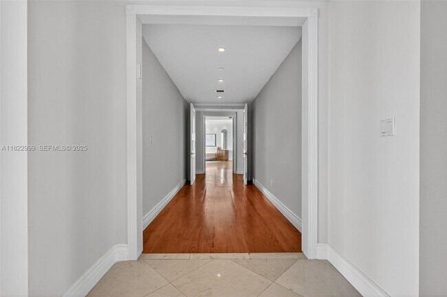 Building Photo - 20155 NE 38th Ct