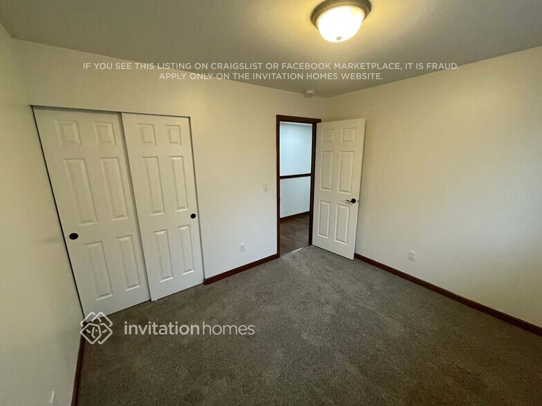 Building Photo - 109 Ames St NE