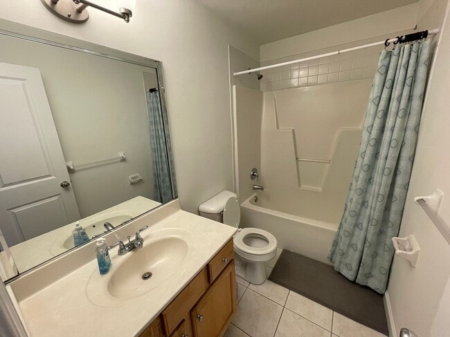 Building Photo - Bright and Welcoming 2-Story Retreat, Steps From the Ocean!