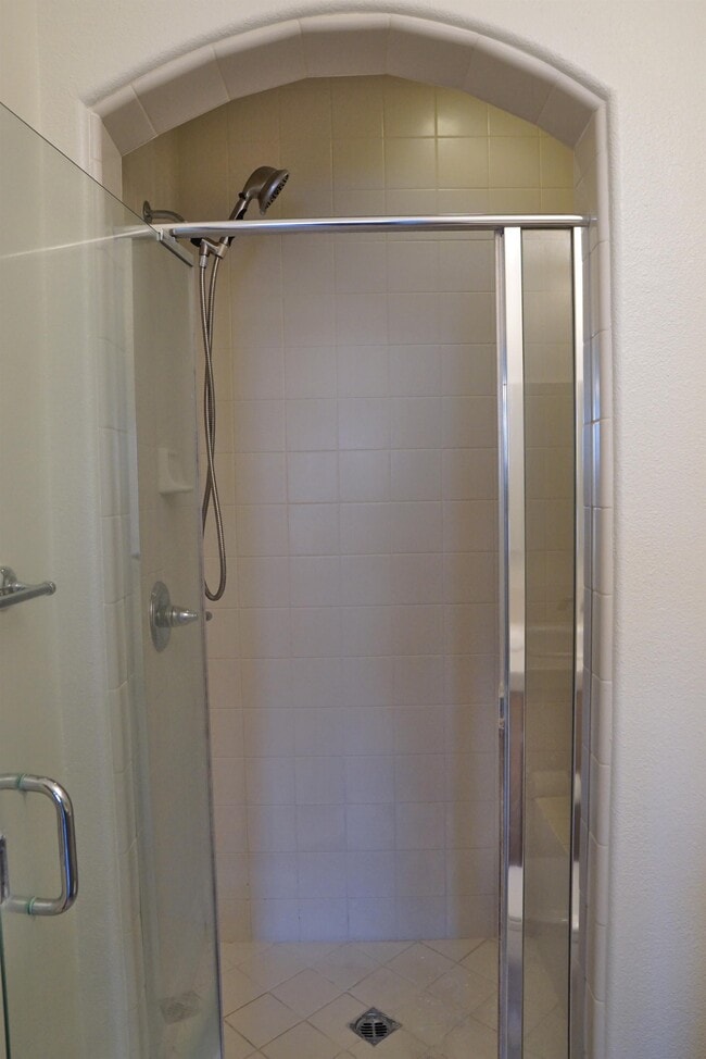 Building Photo - 1816 Pintura Cir W