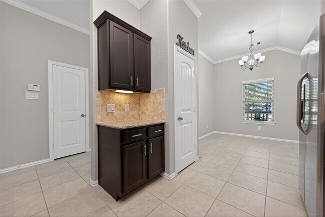 Building Photo - 2248 Ivy Wall Dr