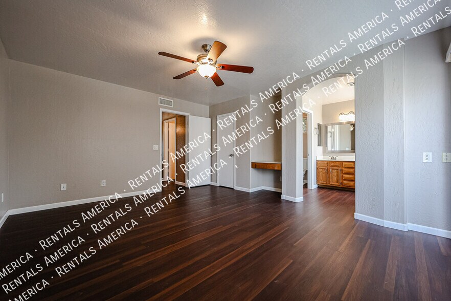 Building Photo - 3160 W Frankfurt Dr