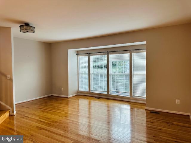 Building Photo - 15811 Bobolink Dr