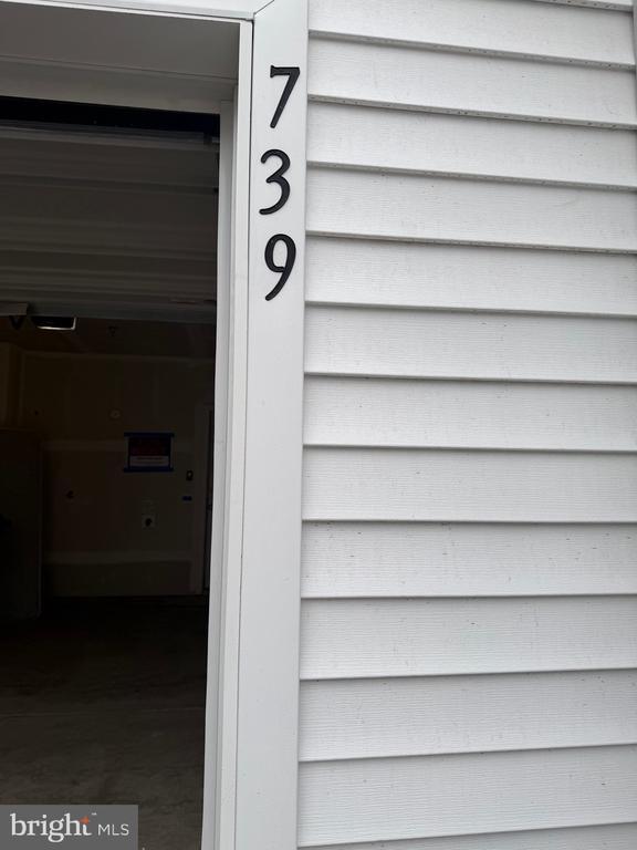 Building Photo - 739 Platinum Dr