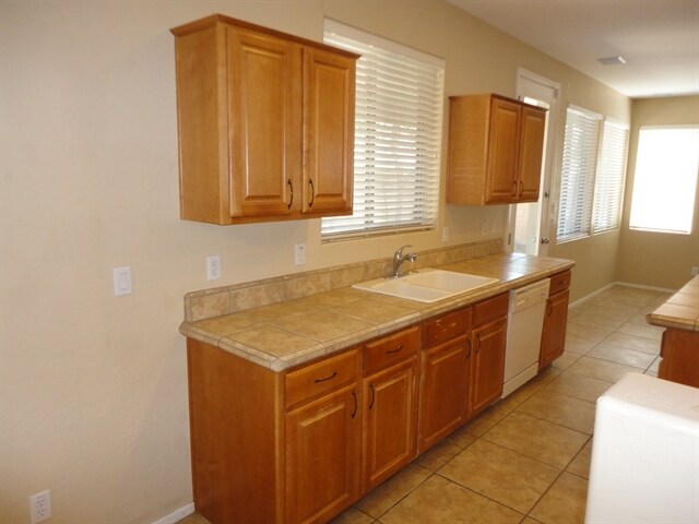 Building Photo - 3343 E Pinot Noir Ave