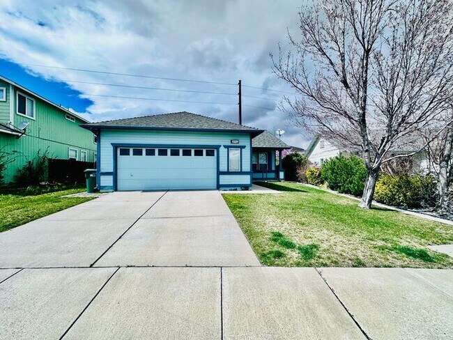 Primary Photo - 3055 Andrea St