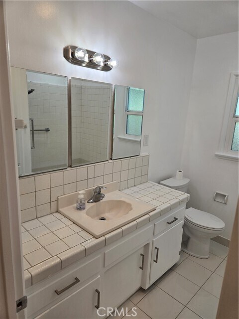 Building Photo - 14001 Dunrobin Ave