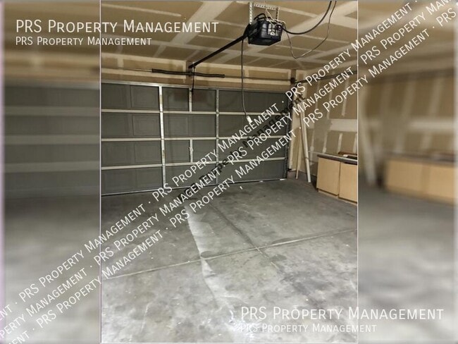 Building Photo - 1042 S Clancy Cir