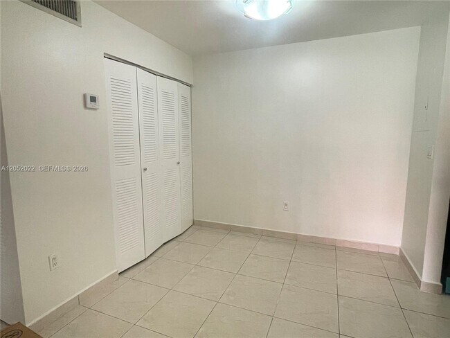 Building Photo - 15610 SW 80th St