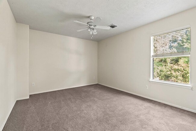 Building Photo - 1810 Emerald Pathway Dr