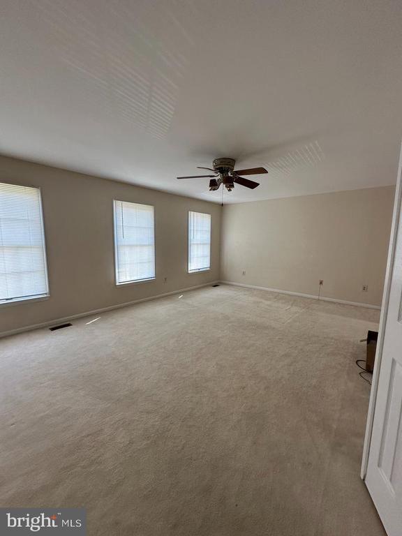 Building Photo - 893 Broad Oaks Dr