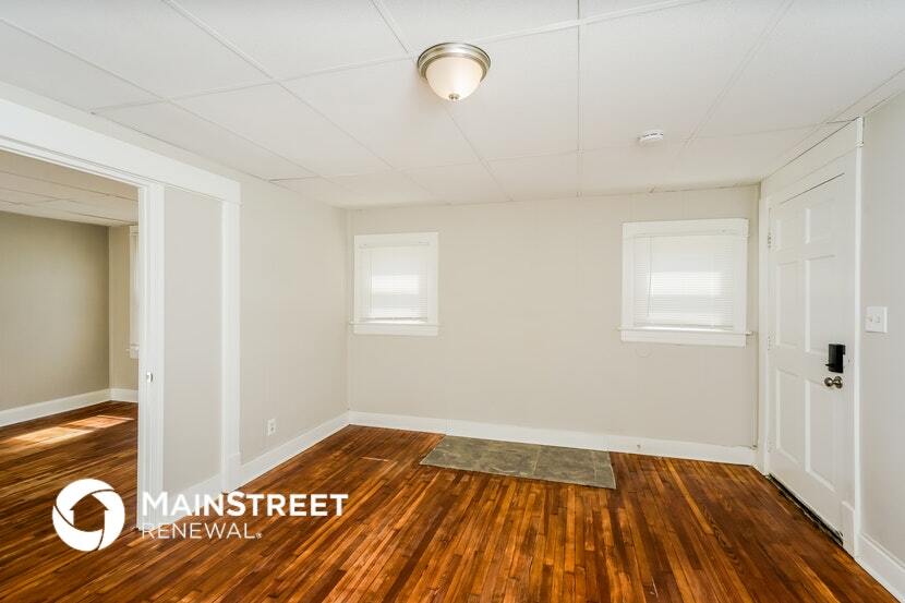 Building Photo - 409 S 39th St