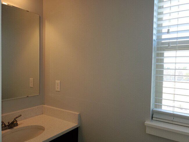 Building Photo - 8779 W Pine Valley Ln