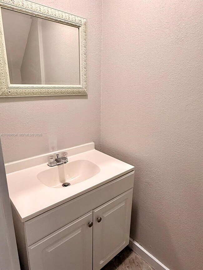 Building Photo - 833 NW 81st Terrace