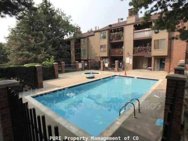 Building Photo - 226 Wright St