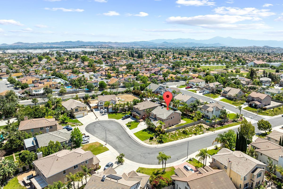 Building Photo - 8469 Applegate Ct
