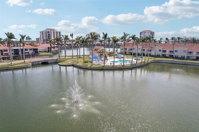 Building Photo - 6277 Bahia Del Mar Blvd S