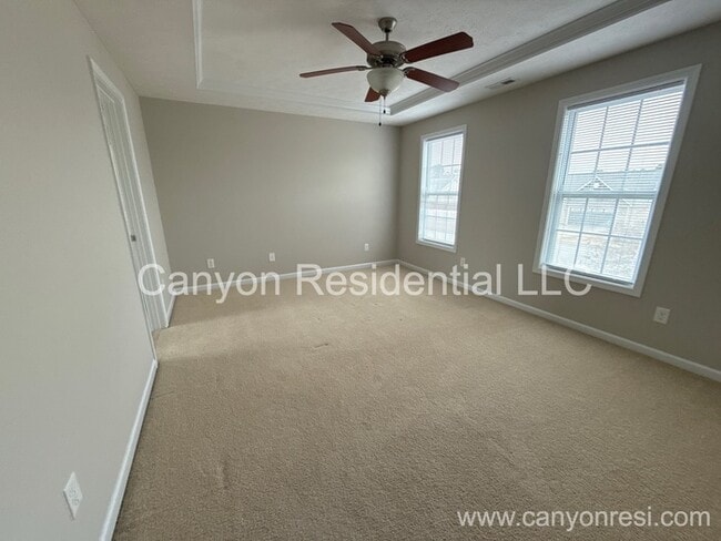 Building Photo - 3628 Crosswinds Dr