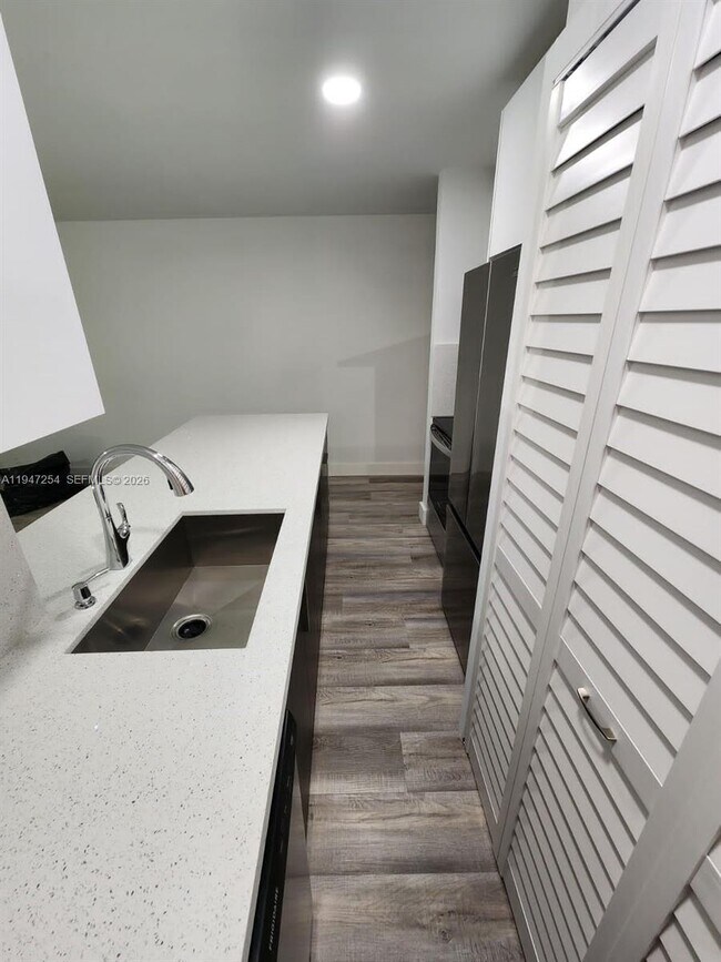 Building Photo - 4545 Treehouse Ln