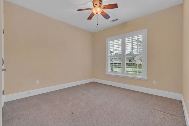 Building Photo - Del Webb Lake Providence Home