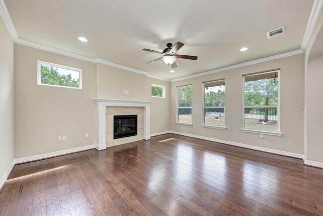 Building Photo - 12300 Terraza Cir