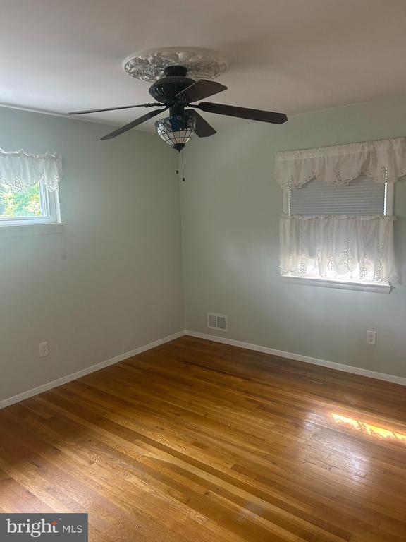Building Photo - 608 E Lynfield Dr