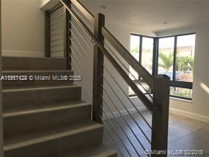 Building Photo - 4374 E 10th Ave