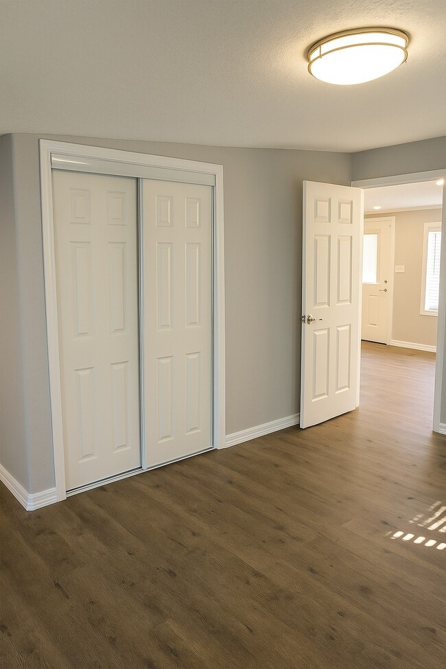 Building Photo - 219 Leeward Way