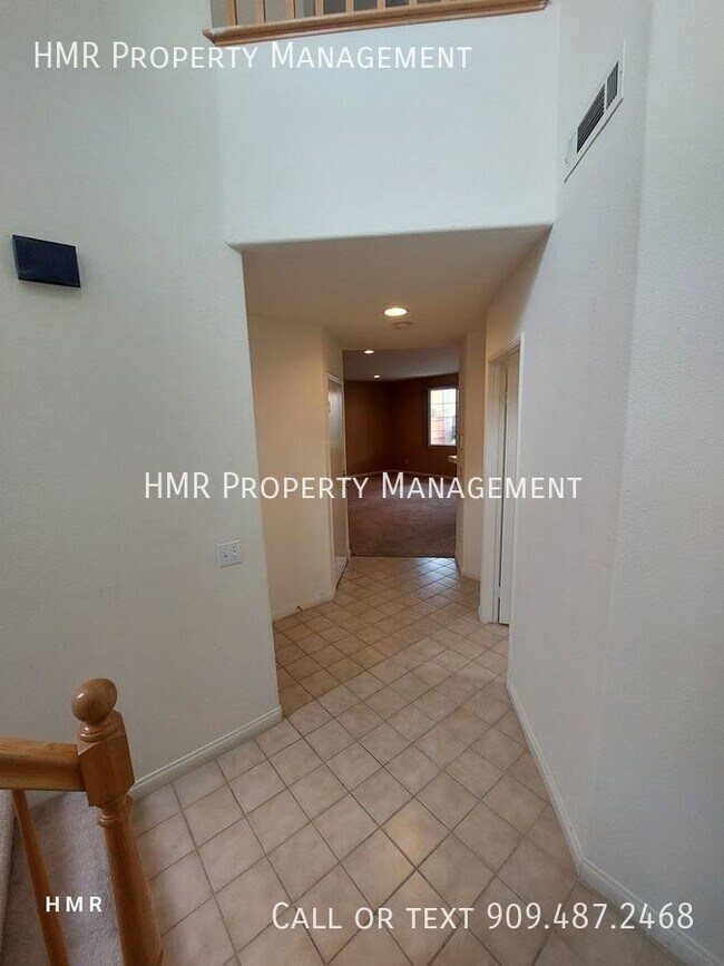 Building Photo - Tranquil Oasis: 4 Bedroom 3 Bath Two-Story