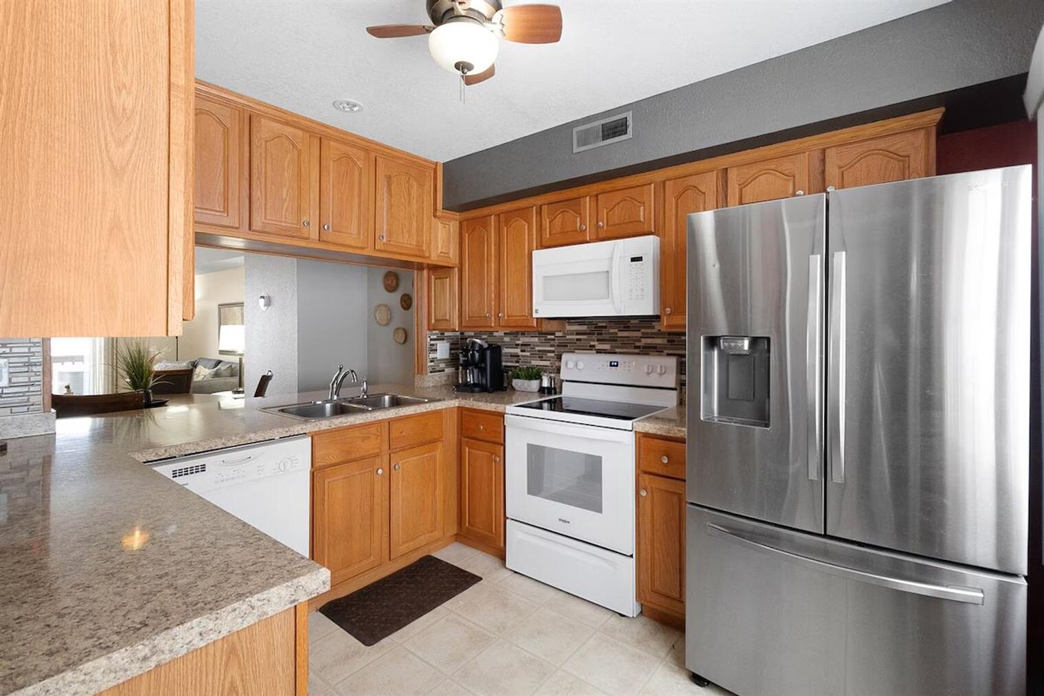 Building Photo - 11 Hannah Ln