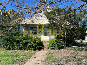 Building Photo - 4 bedrooms 1 bathrooms house for rent