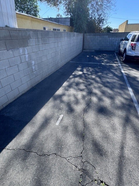 Building Photo - 6936 Agnes Ave