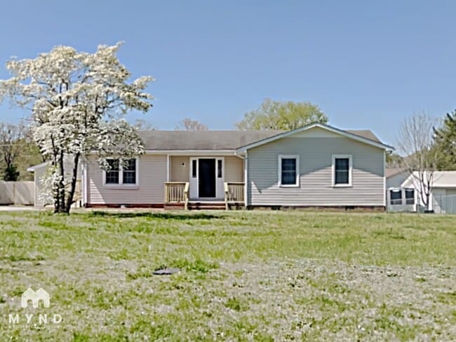 Building Photo - 906 Edgehill Dr