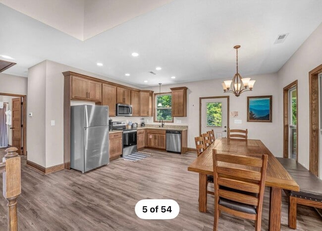 Building Photo - 2123 Megan Ridge Dr